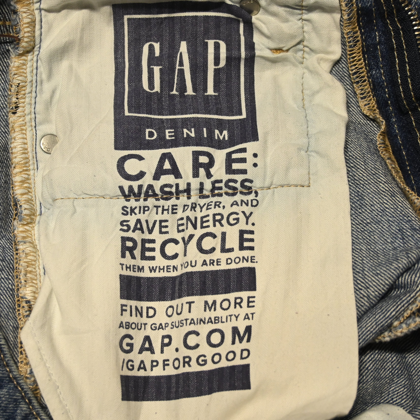 GAP HIGH WAISTED JEANS (26)