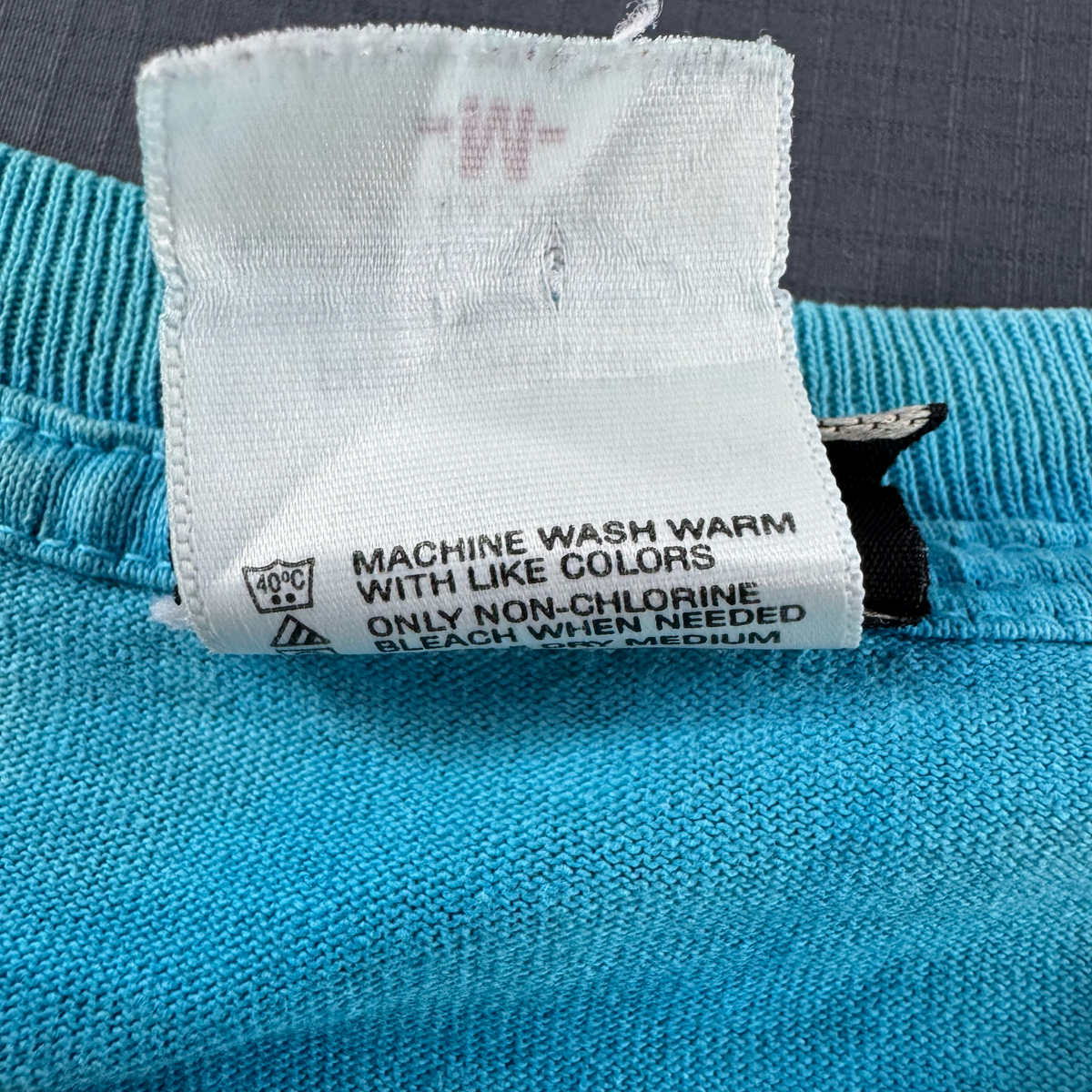 Vintage 2002 Pink Floyd 'Wish You Were Here' Liquid Blue Tie-Dye T-shirt (XL)