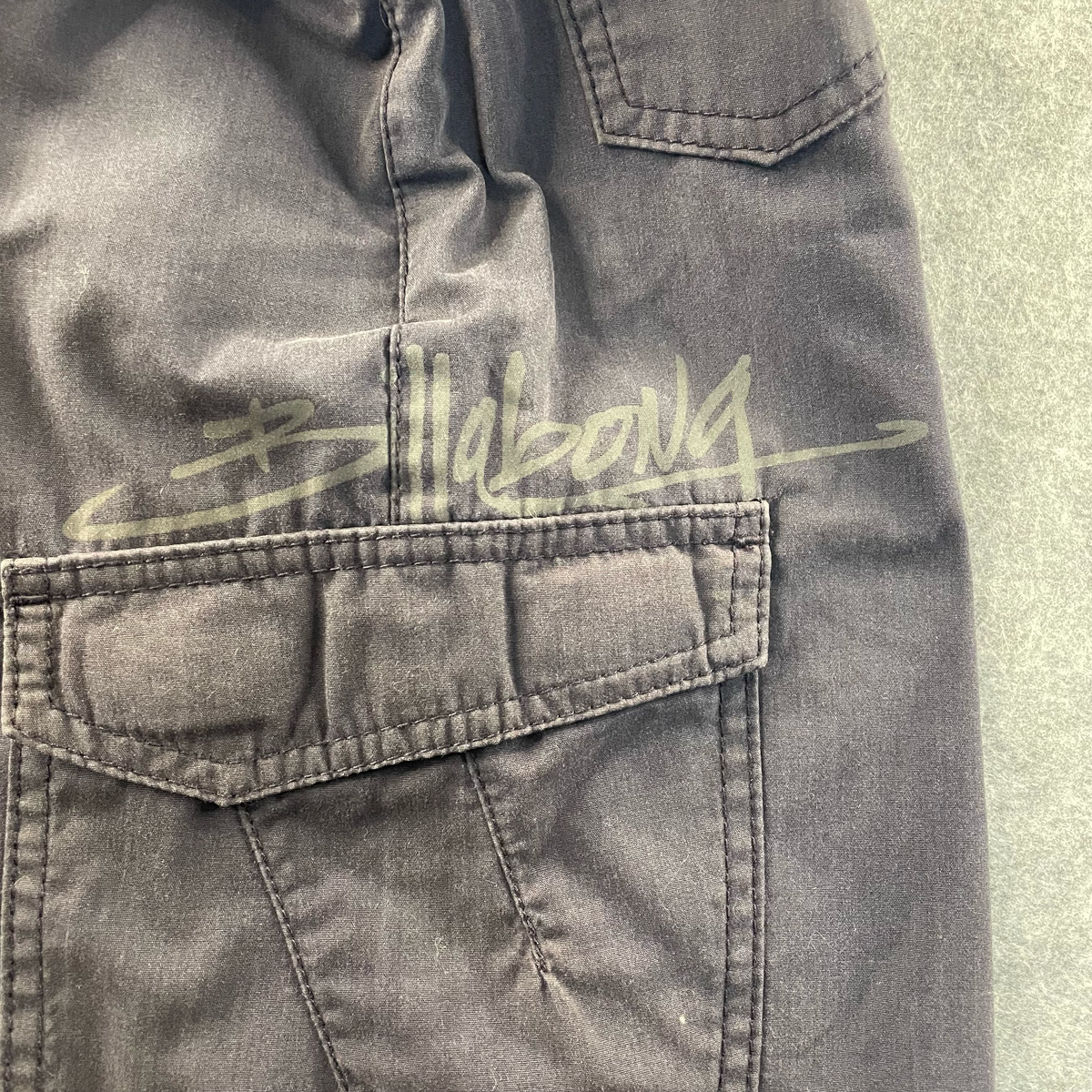 Billabong Cargo Shorts in Navy Blue – Size 12