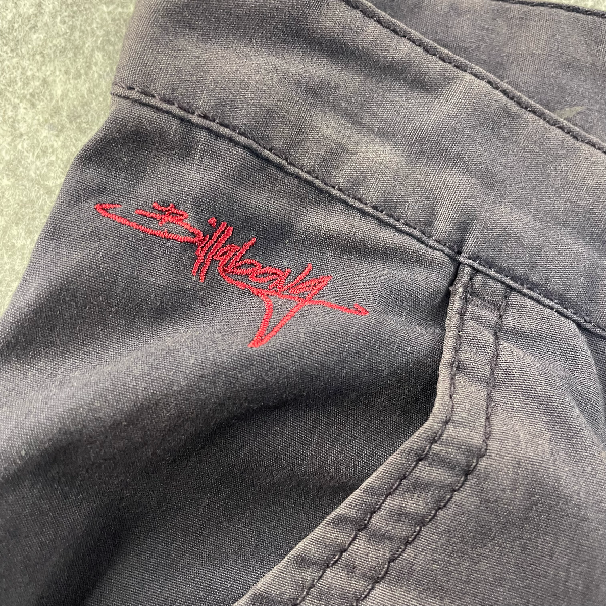 Billabong Cargo Shorts in Navy Blue – Size 12