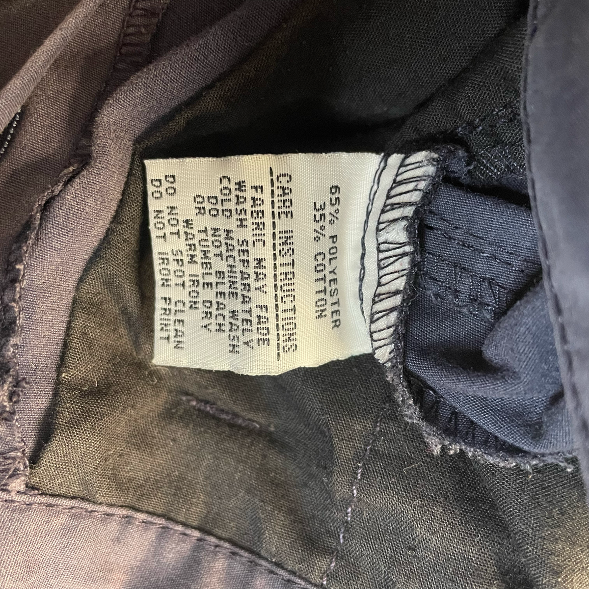 Billabong Cargo Shorts in Navy Blue – Size 12