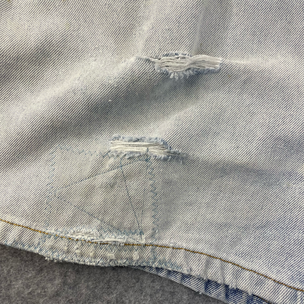 Saddleback Denim Shorts in Light Blue – Size 97