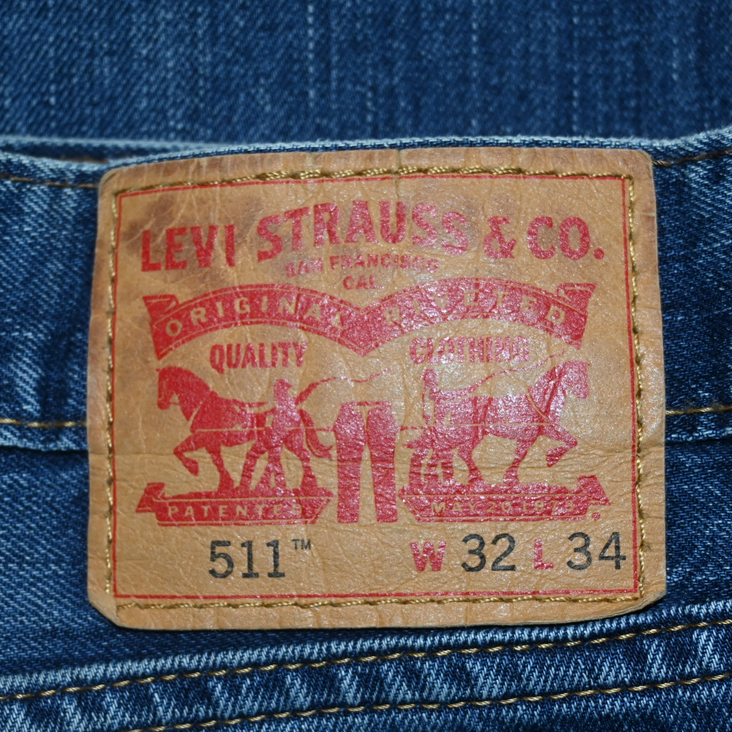 LEVI'S JEANS (32)