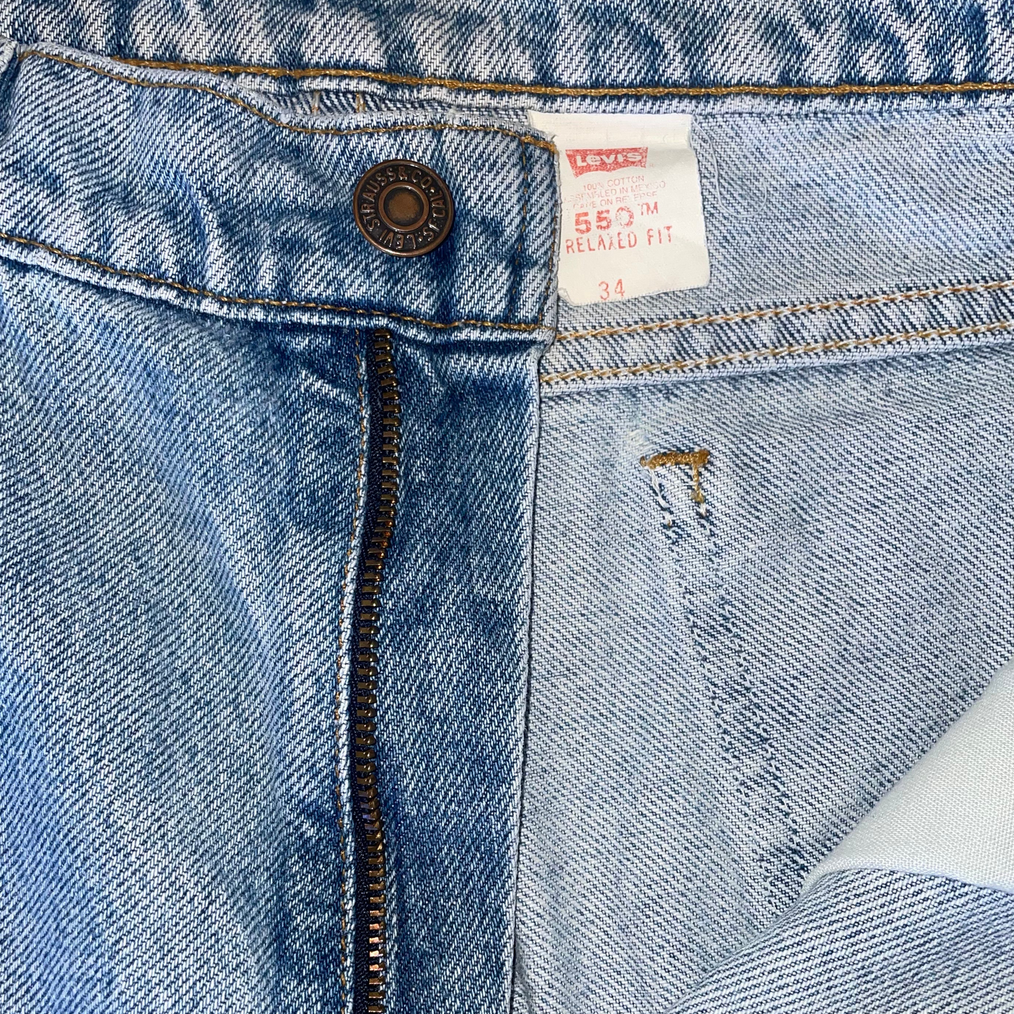 Vintage Levi Orange Tab Denim Shorts Blue Wash (34)