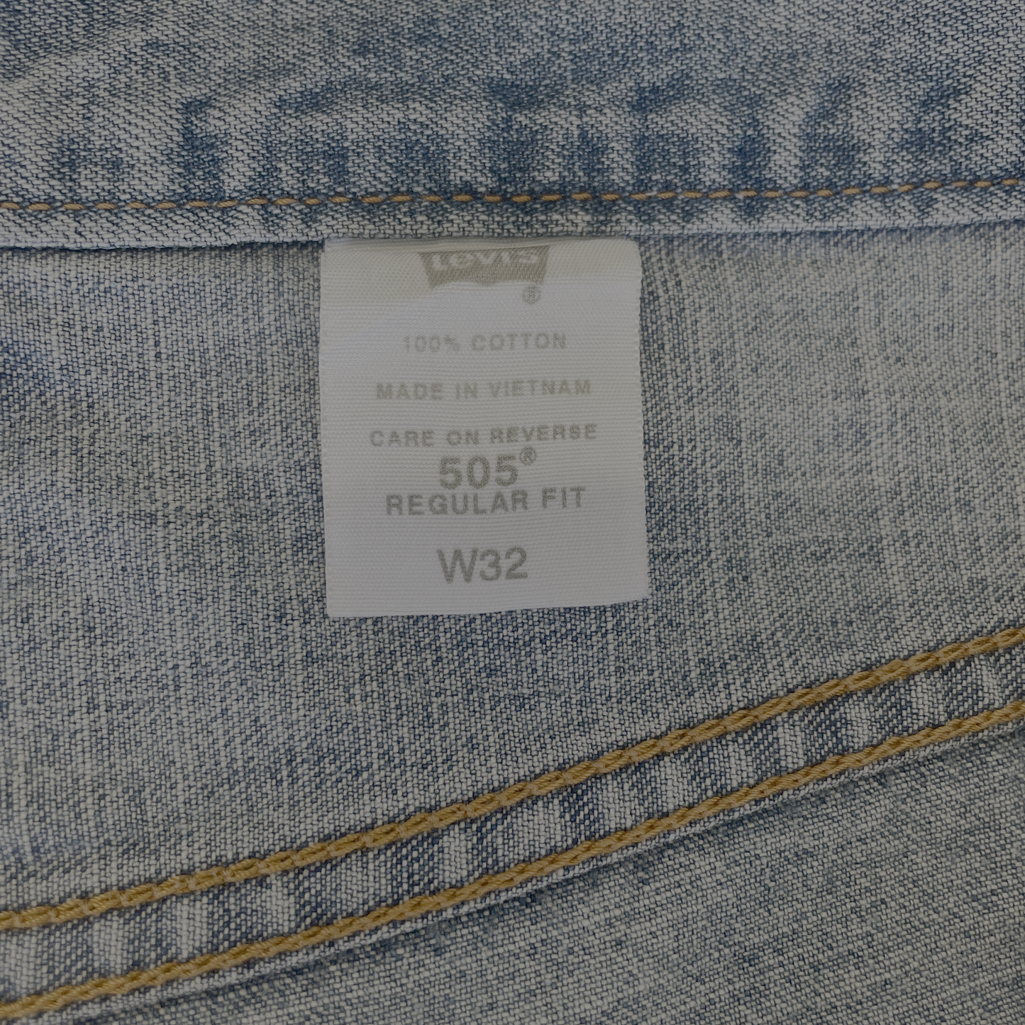 Vintage Levi Denim Shorts Blue (32)