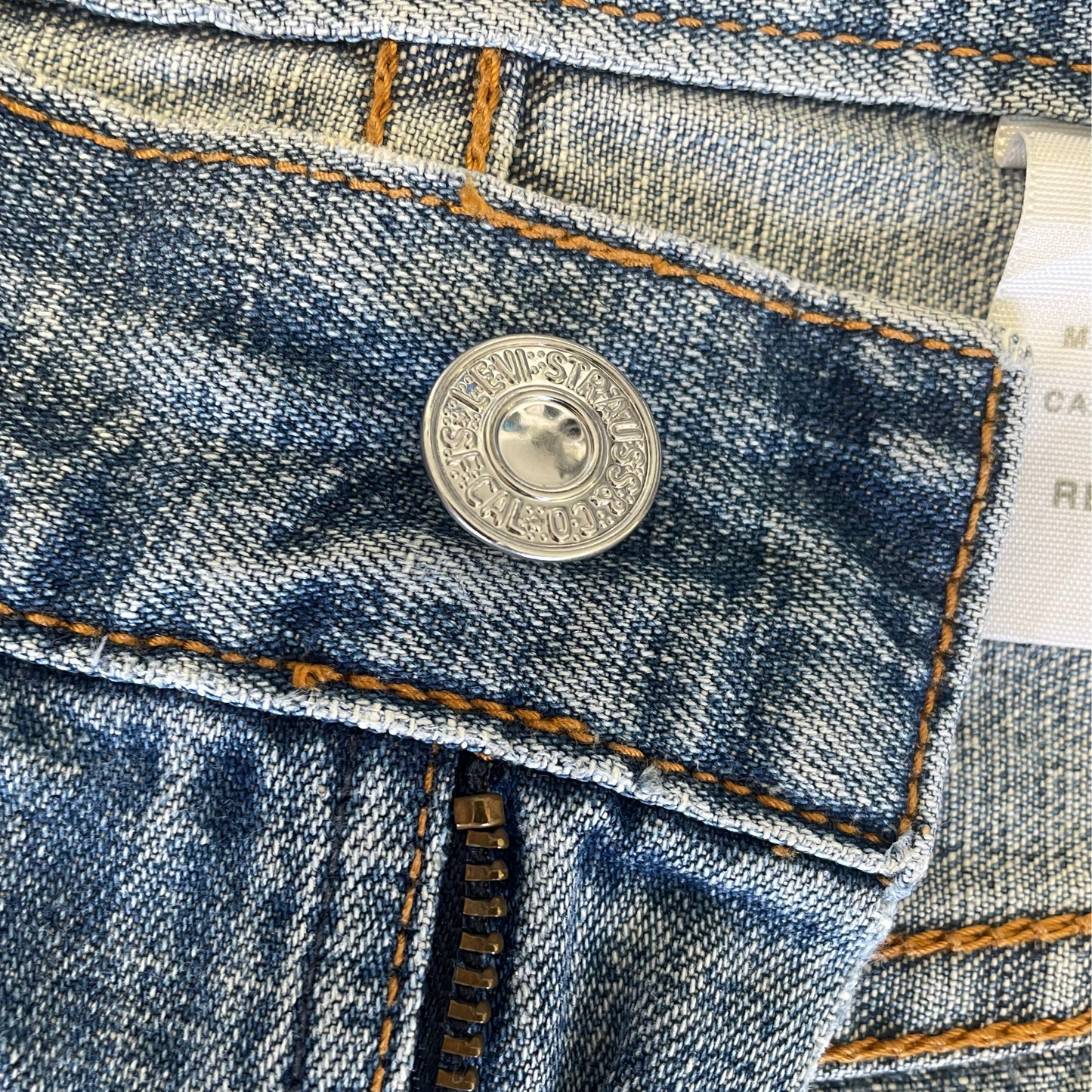 Vintage Levi Denim Shorts Blue (32)