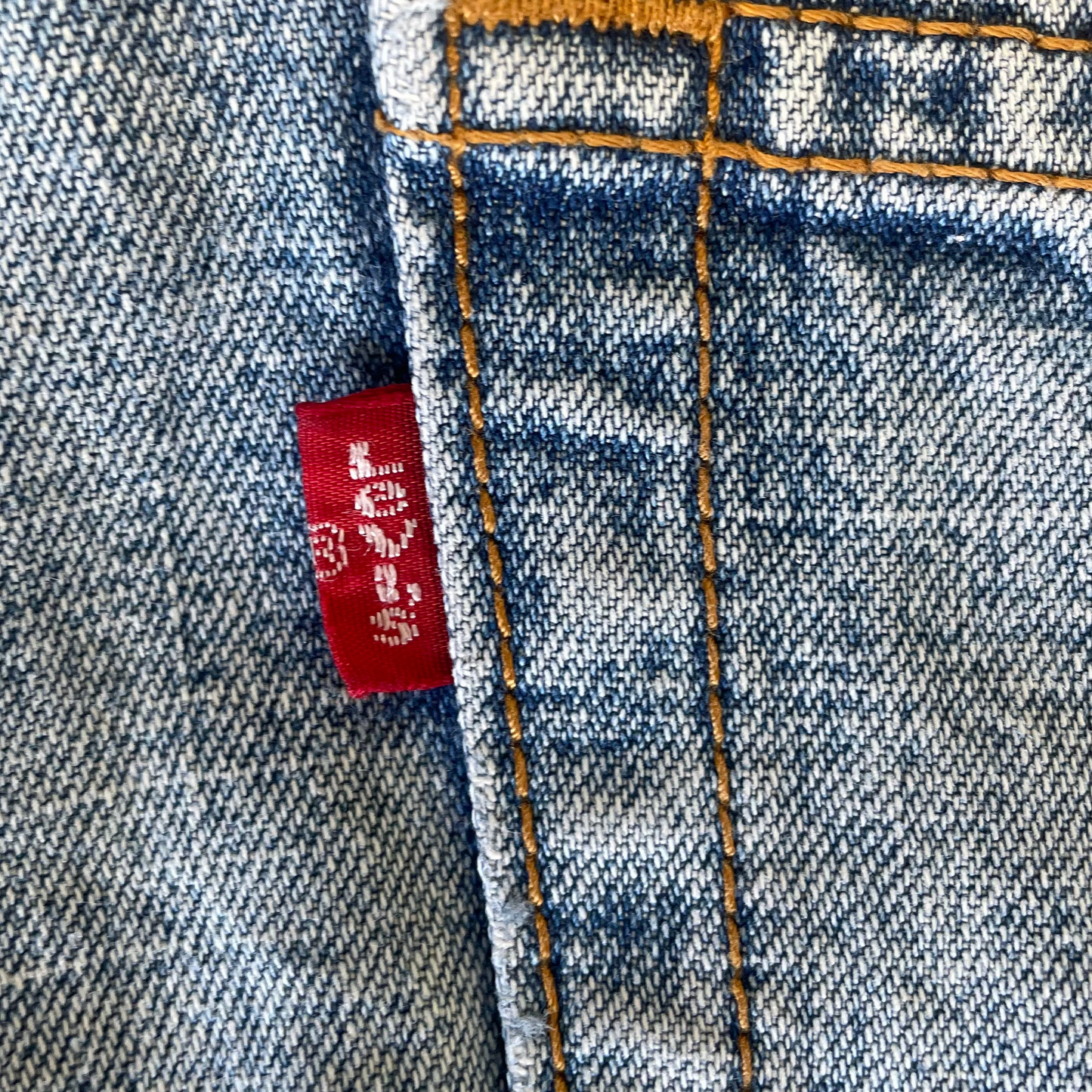 Vintage Levi Denim Shorts Blue (32)