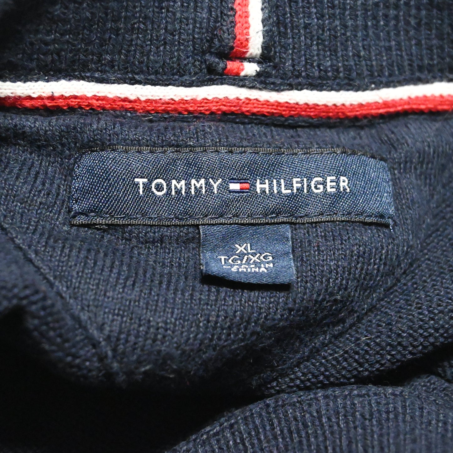 Tommy Hilfiger Sweater with raised logo (XL)
