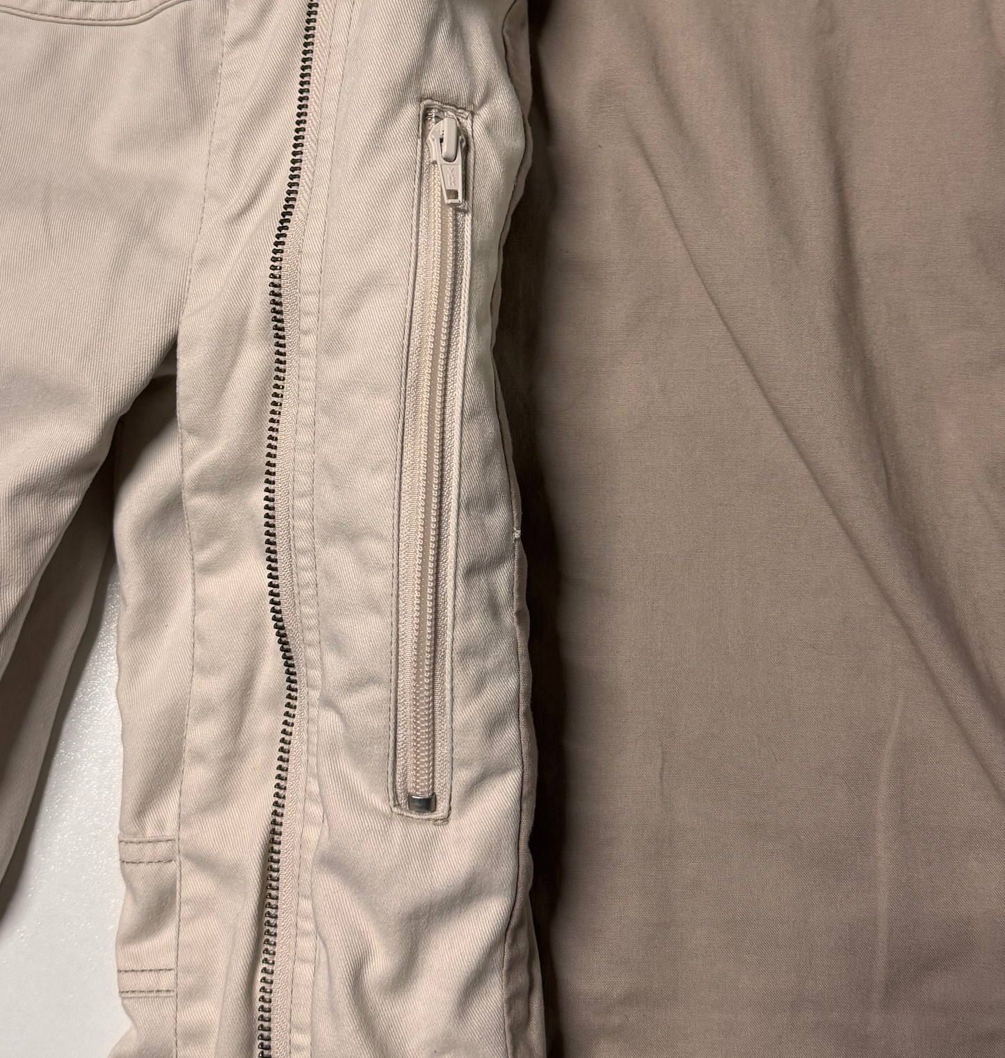 WOMEN'S VINTAGE HARLEY DAVIDSON WHITE/CREAM JACKET (S)