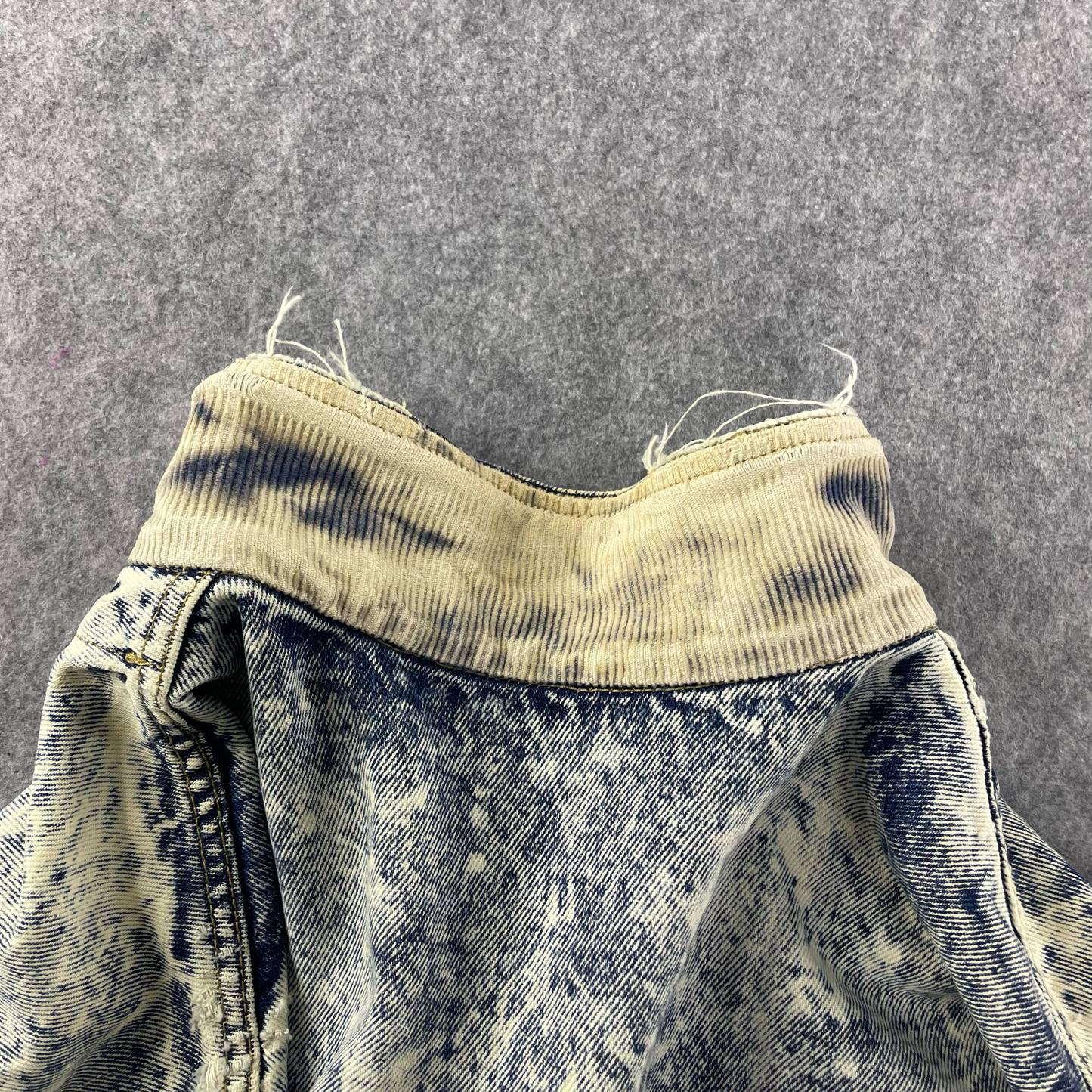Vintage 1980-90 Lee Cooper Acid Wash Distressed Denim Jacket  (40)